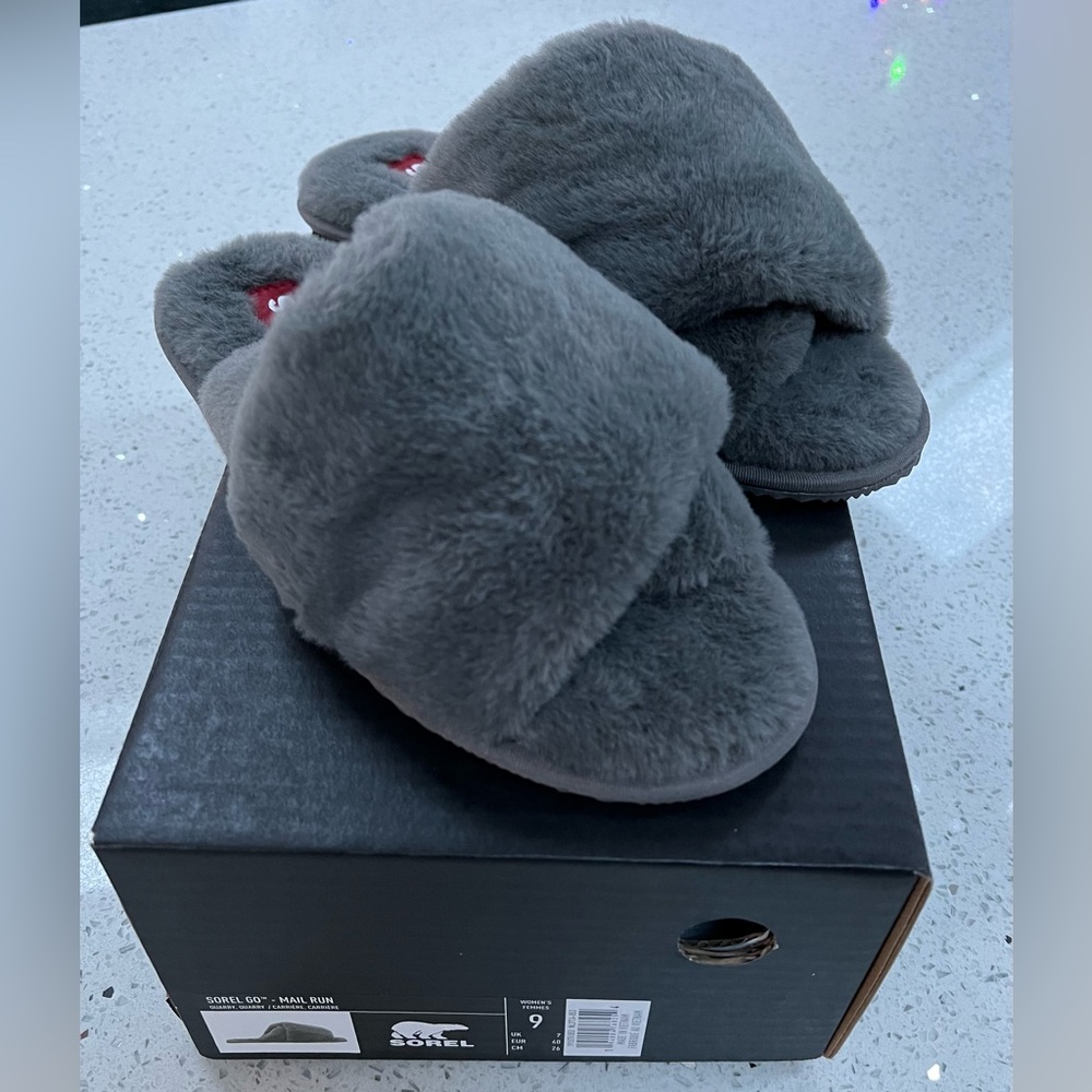 Sorel Slippers. Size 9 . Brand new.